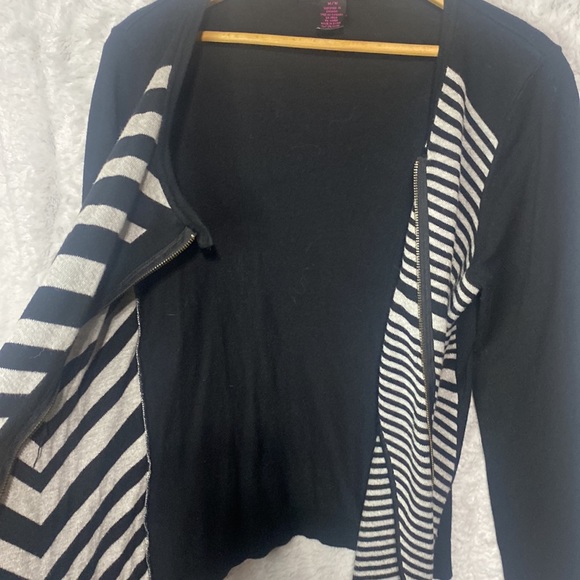 79. Elena wang size M zip up sweater cardigan - Picture 6 of 7